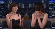Anne Hathaway recibió un incómodo silencio de la audiencia en “The Tonight Show”