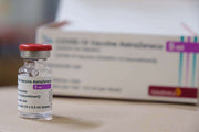 La Comisión Europea suspende la comercialización de la vacuna covid de AstraZeneca