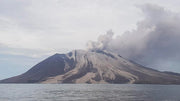 Indonesia se preparar para una posible erupción del volcán Ruang y cierra siete de sus aeropuertos